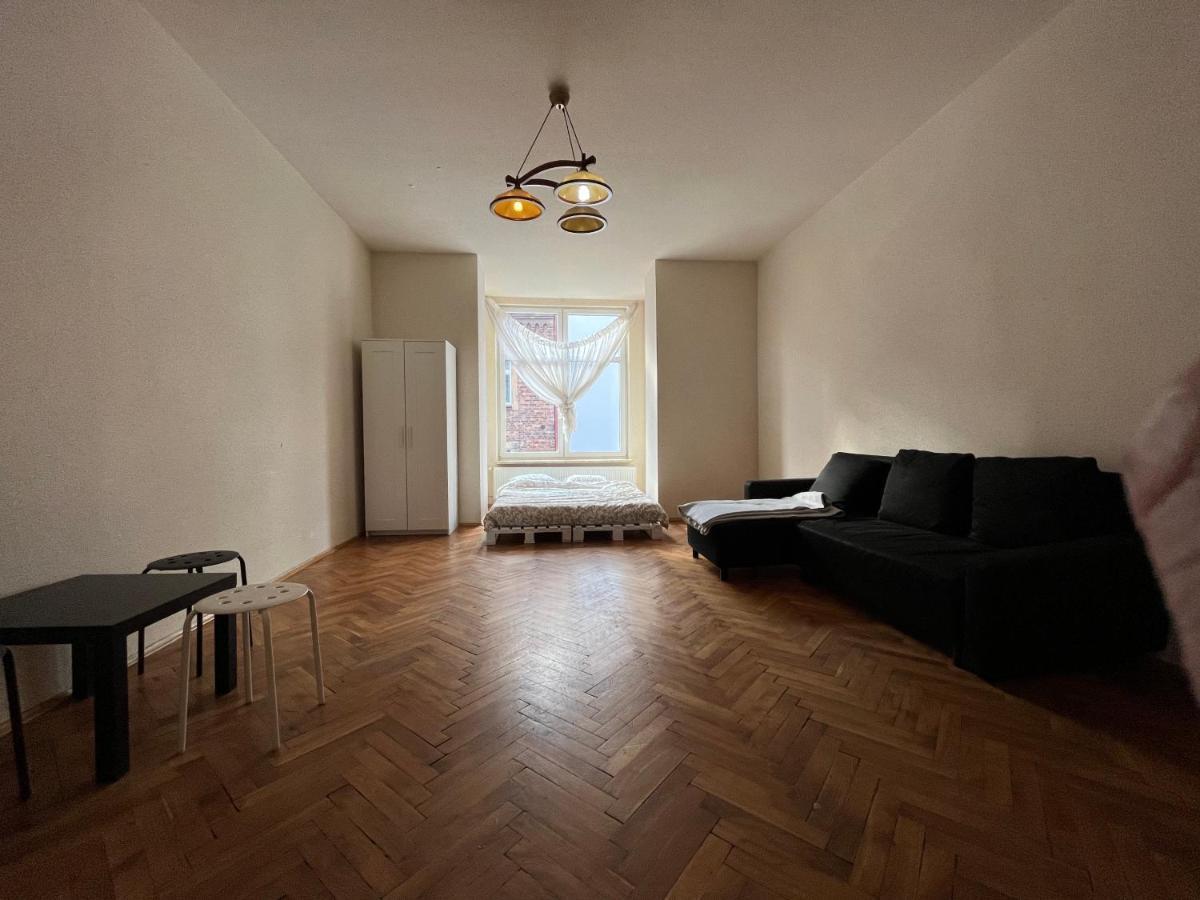 كراكوفيا Spacious Apartment المظهر الخارجي الصورة